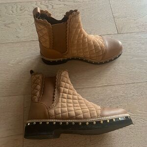 Free people Chelsea chestnut boot